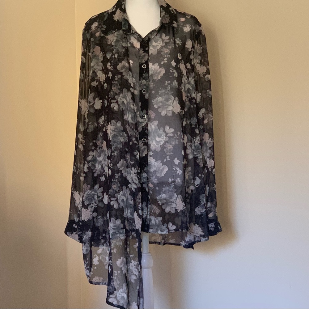 Stylestalker Revolve Black and Grey Floral Blouse Sheer w/ Wrap Piece Size 6